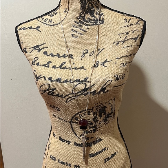 White House Black Market Necklace with Red Pendant NWT - Picture 3 of 8